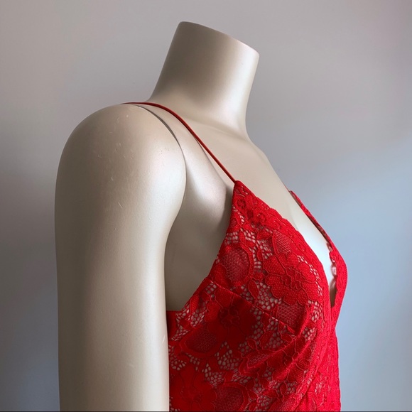 ASOS Red Scalloped Floral Lace Dress - Picture 7 of 8